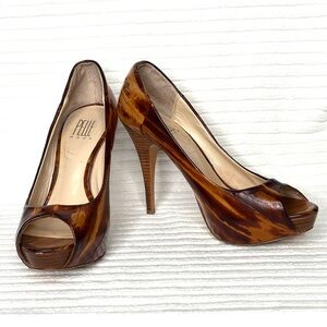 PELLE MODA Leather Heels Sz 7 M